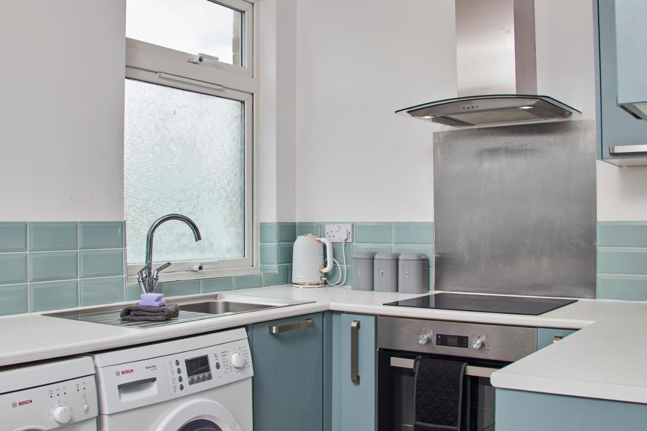 Fantastic Central Stratford Two Bedroom Apartment By Purestay Short Lets & Serviced Accommodation With Parking Zewnętrze zdjęcie