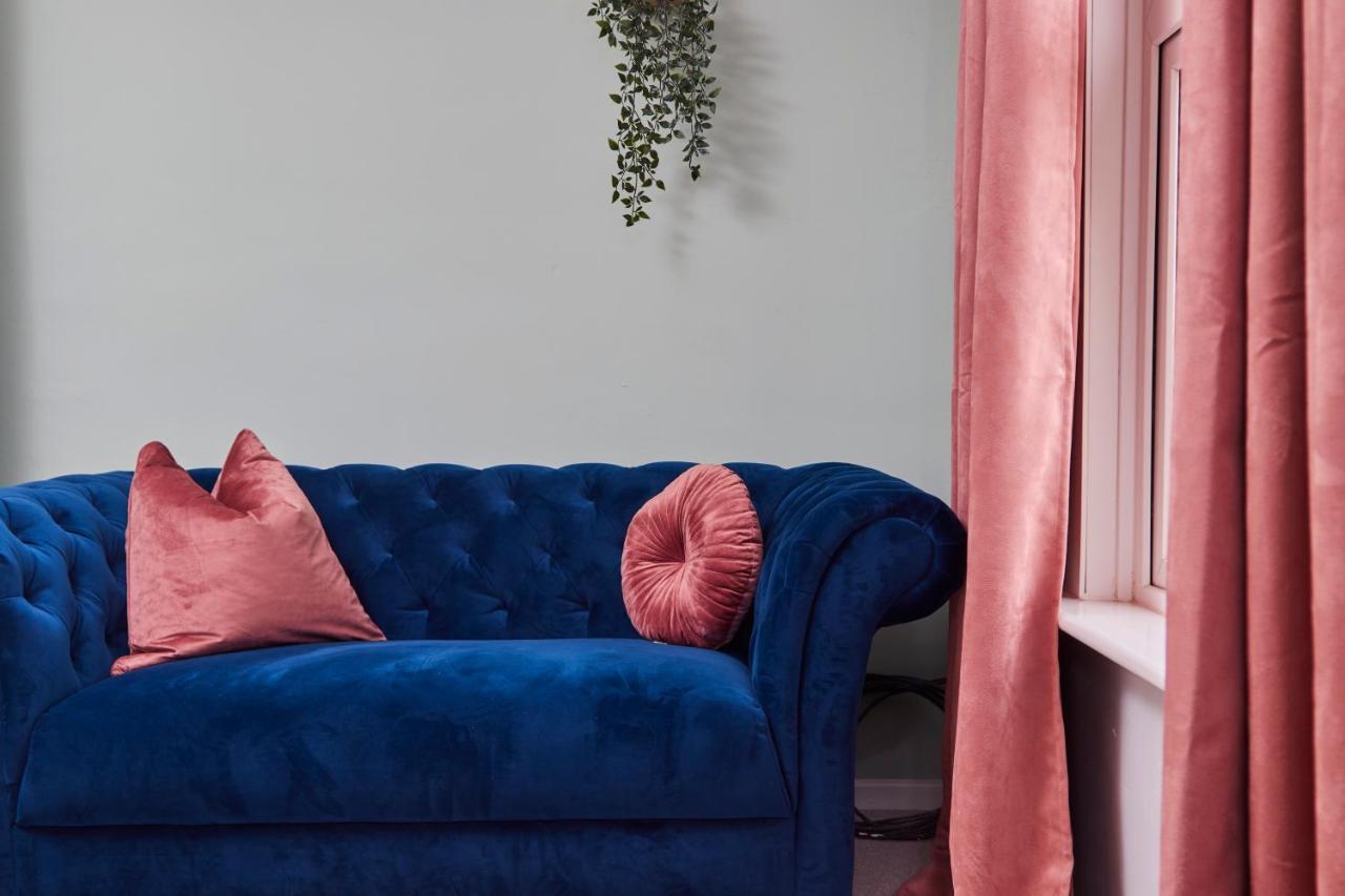 Fantastic Central Stratford Two Bedroom Apartment By Purestay Short Lets & Serviced Accommodation With Parking Zewnętrze zdjęcie